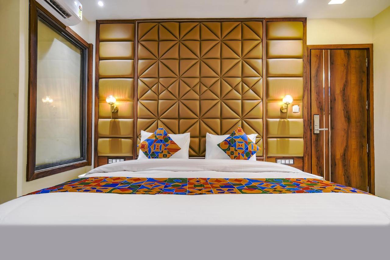 Fabhotel Benchmark อินดอร์ ภายนอก รูปภาพ