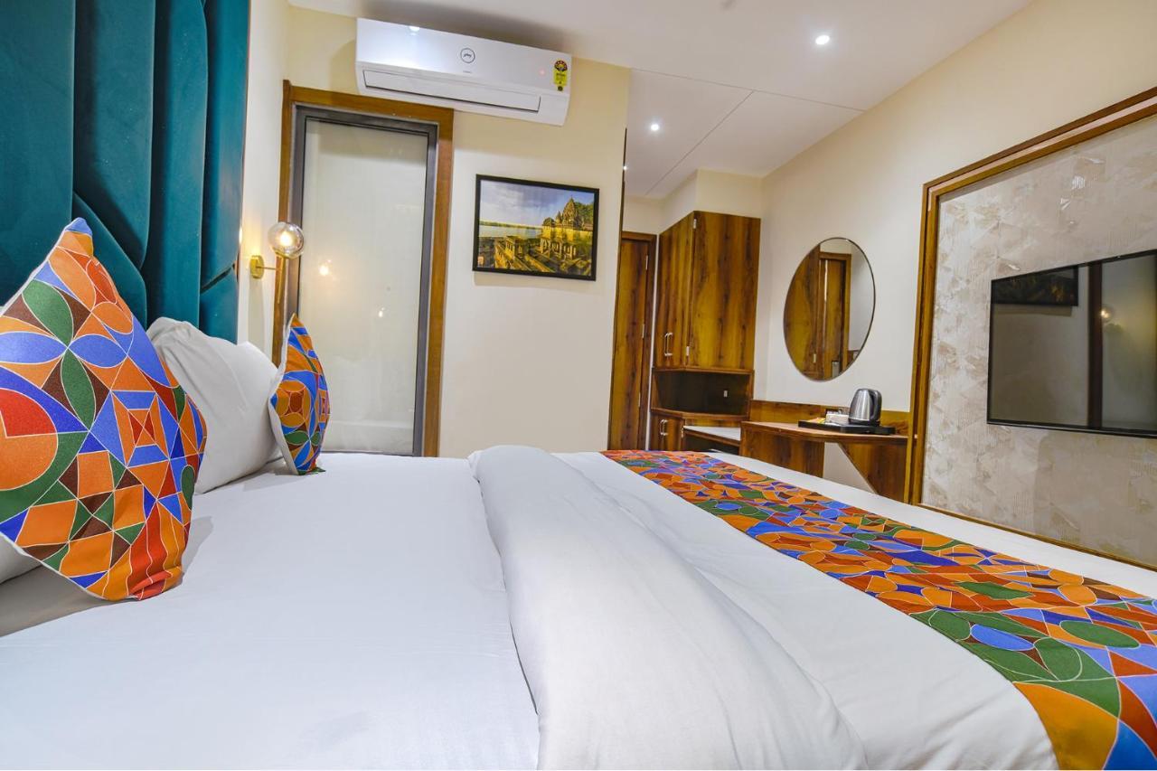 Fabhotel Benchmark อินดอร์ ภายนอก รูปภาพ