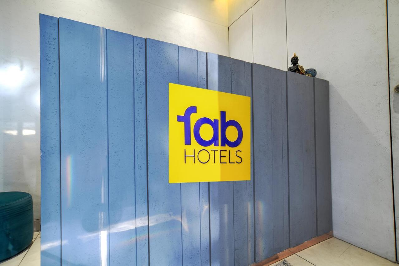 Fabhotel Benchmark อินดอร์ ภายนอก รูปภาพ